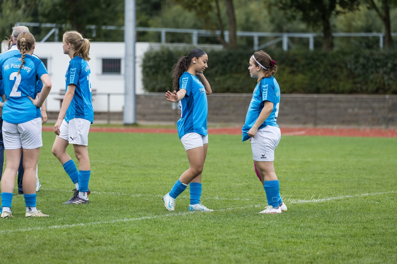 Bild 432 - wBJ VfL Pinneberg - Germania Schnelsen : Ergebnis: 15:1